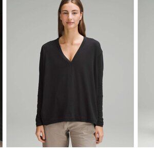 Lululemon Back In Action V-Neck Long-Sleeve Shirt - Black